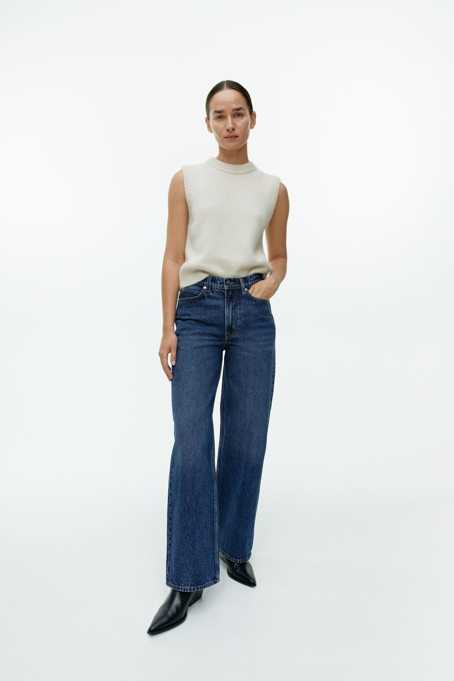 New Trending Jeans 2024: Unveiling the Hottest Denim Styles for the New ...